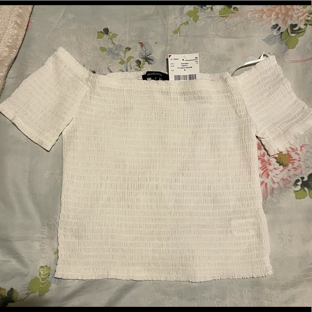 Ambiance crop top juniors sz S